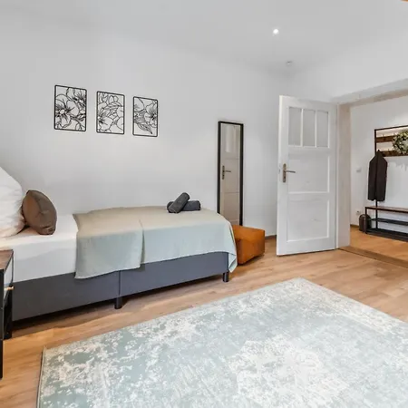 Apartment Grosszuegiges - - In Sw *