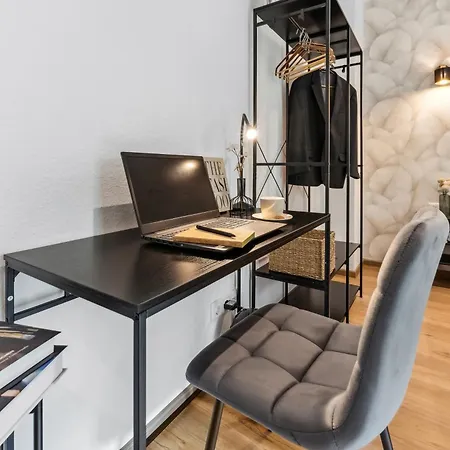 Grosszuegiges - - In Sw Apartment